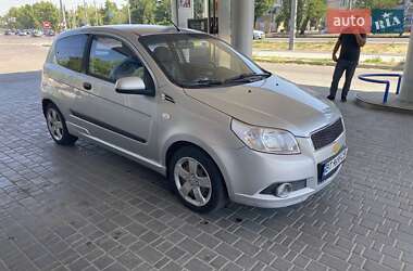 Хэтчбек Chevrolet Aveo 2011 в 