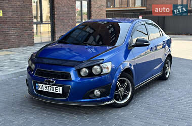 Седан Chevrolet Aveo 2013 в Полтаві