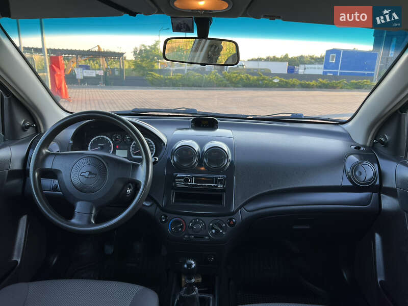 Седан Chevrolet Aveo 2008 в Києві