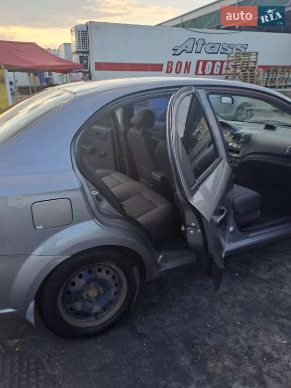 Седан Chevrolet Aveo 2008 в Софиевской Борщаговке
