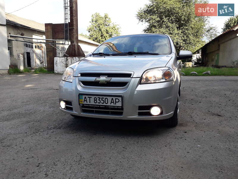 Седан Chevrolet Aveo 2008 в Ивано-Франковске