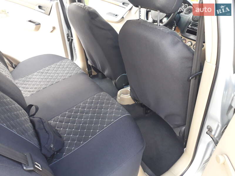 Седан Chevrolet Aveo 2008 в Ивано-Франковске