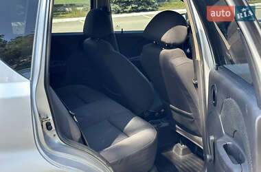 Хэтчбек Chevrolet Aveo 2006 в 