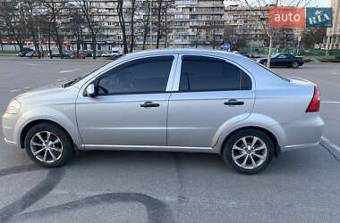 Седан Chevrolet Aveo 2007 в Киеве
