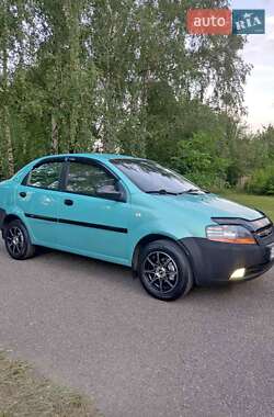 Седан Chevrolet Aveo 2005 в Краснограді