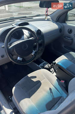 Седан Chevrolet Aveo 2005 в 