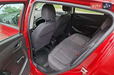 Хэтчбек Chevrolet Aveo 2011 в 