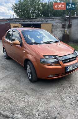 Седан Chevrolet Aveo 2005 в Вольногорске