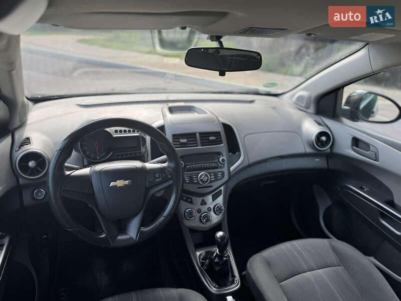 Хетчбек Chevrolet Aveo 2012 в Києві