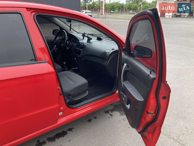Седан Chevrolet Aveo 2006 в Кам'янець-Подільському