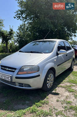 Седан Chevrolet Aveo 2006 в Зіньківі