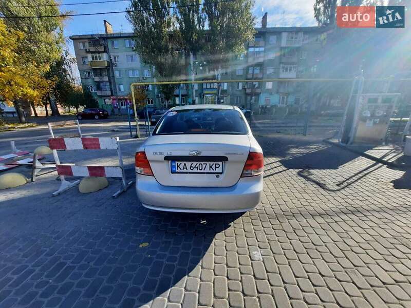 Седан Chevrolet Aveo 2006 в Запорожье