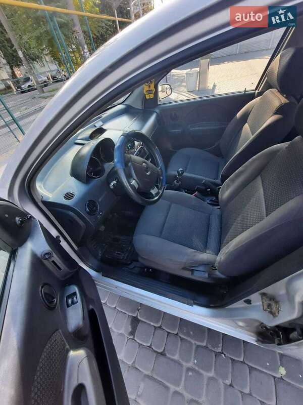 Седан Chevrolet Aveo 2006 в Запорожье