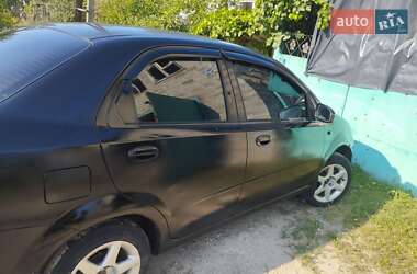 Седан Chevrolet Aveo 2005 в Харькове