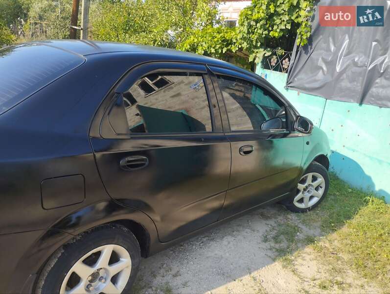 Chevrolet Aveo 2005