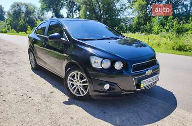 Седан Chevrolet Aveo 2012 в Тернополе