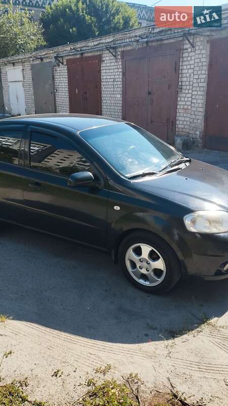 Седан Chevrolet Aveo 2007 в Горишних Плавнях