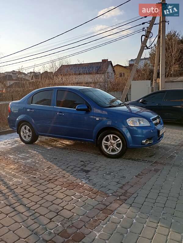 Седан Chevrolet Aveo 2006 в Рогатині