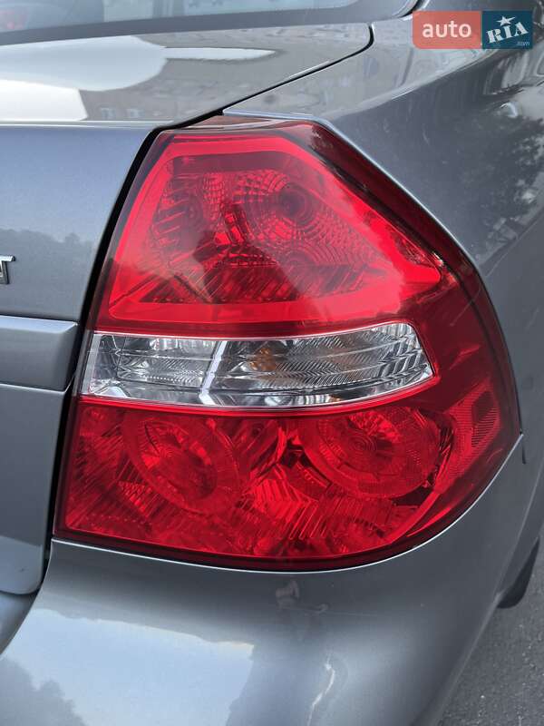 Седан Chevrolet Aveo 2011 в Лозовій