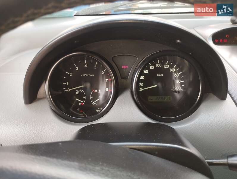 Седан Chevrolet Aveo 2005 в Днепре