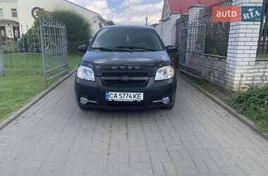 Седан Chevrolet Aveo 2007 в Смеле