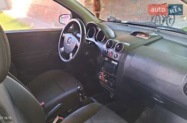 Хэтчбек Chevrolet Aveo 2006 в 