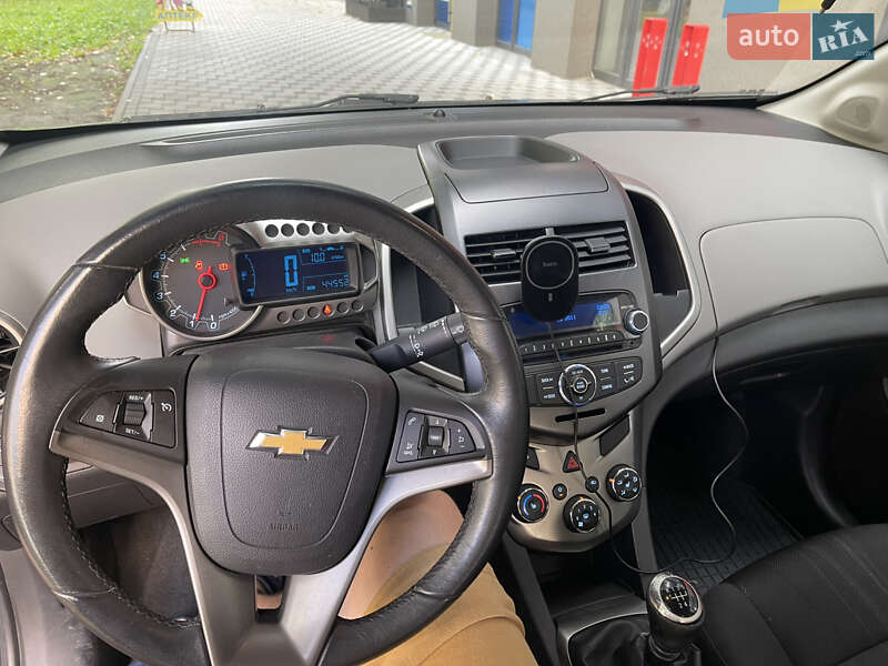 Хетчбек Chevrolet Aveo 2012 в Києві