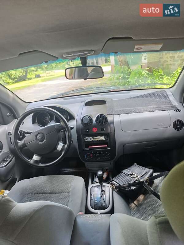 Седан Chevrolet Aveo 2005 в Чернигове