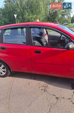 Хэтчбек Chevrolet Aveo 2005 в 
