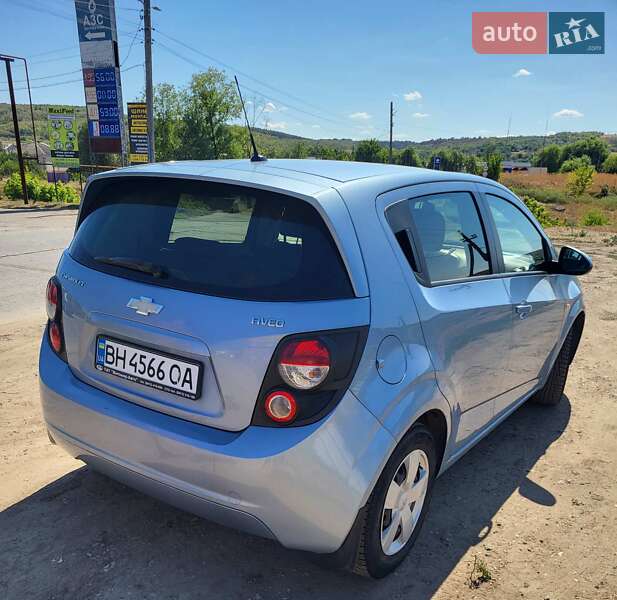Хетчбек Chevrolet Aveo 2012 в Ананьїві