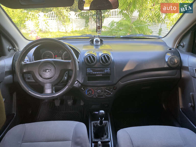 Седан Chevrolet Aveo 2006 в Звягеле