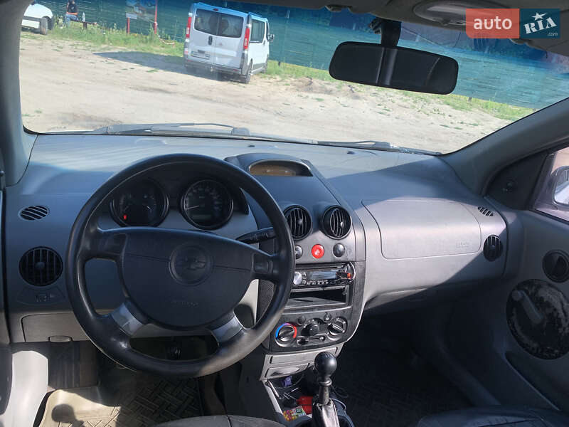 Седан Chevrolet Aveo 2005 в Житомире