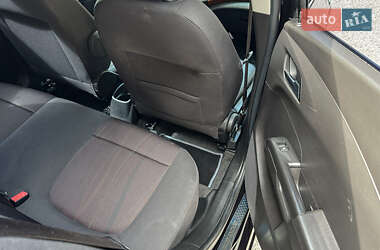 Хэтчбек Chevrolet Aveo 2011 в 