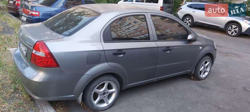 Седан Chevrolet Aveo 2007 в Киеве