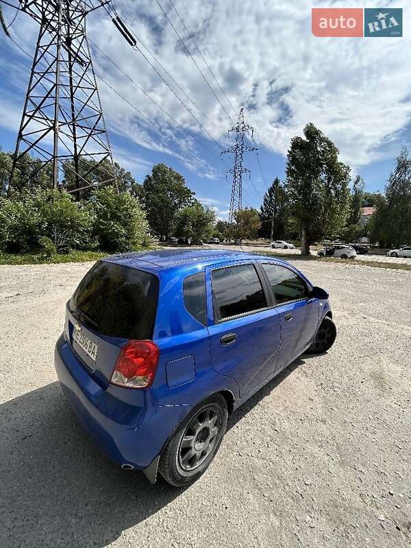 Хетчбек Chevrolet Aveo 2005 в Дніпрі фото 11 Хетчбек Chevrolet Aveo 2005 в Дніпрі