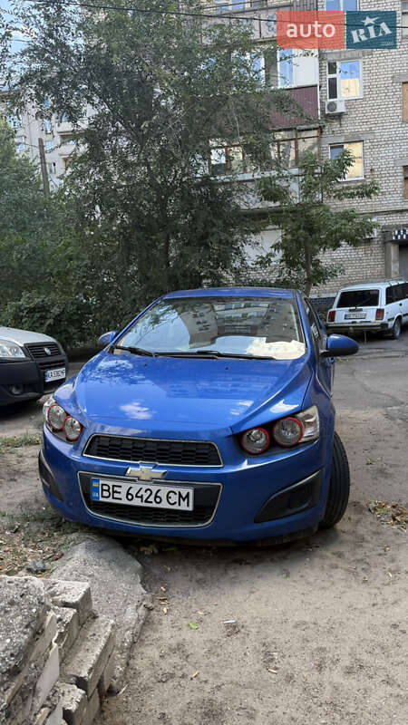 Хэтчбек Chevrolet Aveo 2012 в 