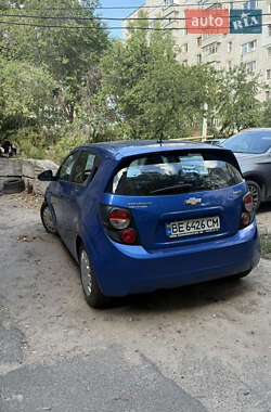 Хэтчбек Chevrolet Aveo 2012 в 