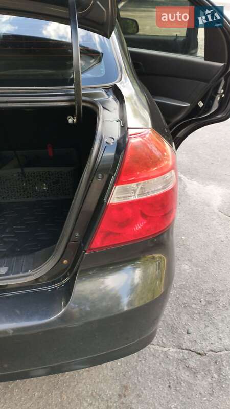 Седан Chevrolet Aveo 2007 в Горишних Плавнях