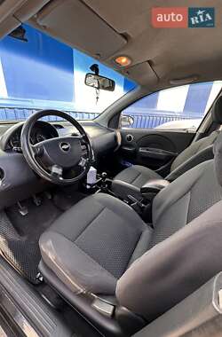 Хэтчбек Chevrolet Aveo 2008 в 