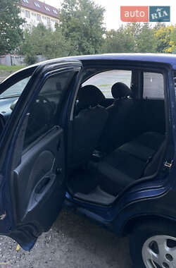 Хэтчбек Chevrolet Aveo 2006 в 