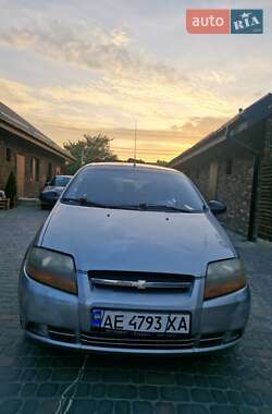 Хэтчбек Chevrolet Aveo 2005 в 