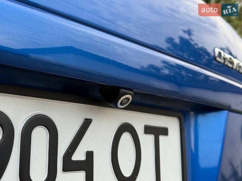 Седан Chevrolet Aveo 2011 в Днепре