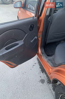 Седан Chevrolet Aveo 2005 в 