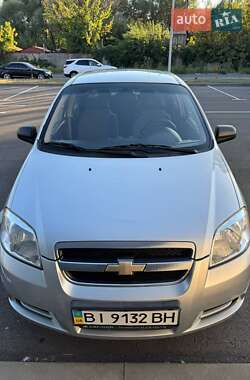 Седан Chevrolet Aveo 2010 в Киеве