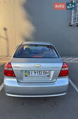 Седан Chevrolet Aveo 2010 в 