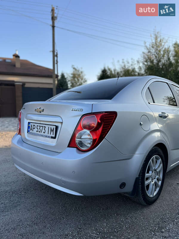 Седан Chevrolet Aveo 2012 в Запорожье