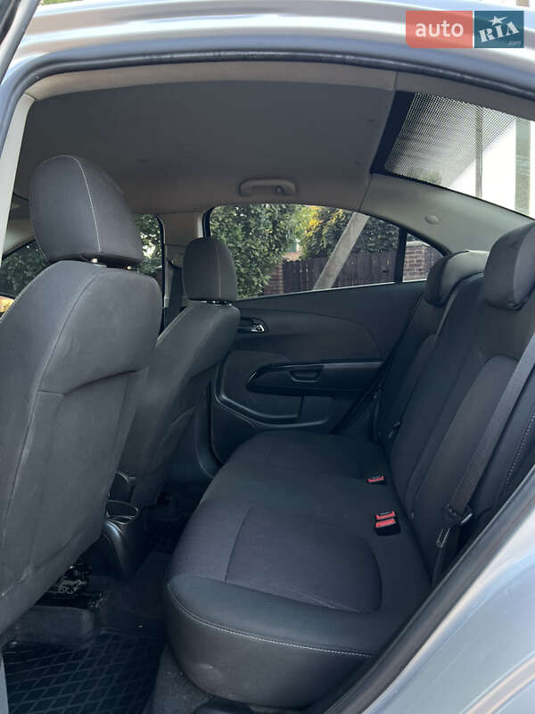 Седан Chevrolet Aveo 2012 в Запорожье