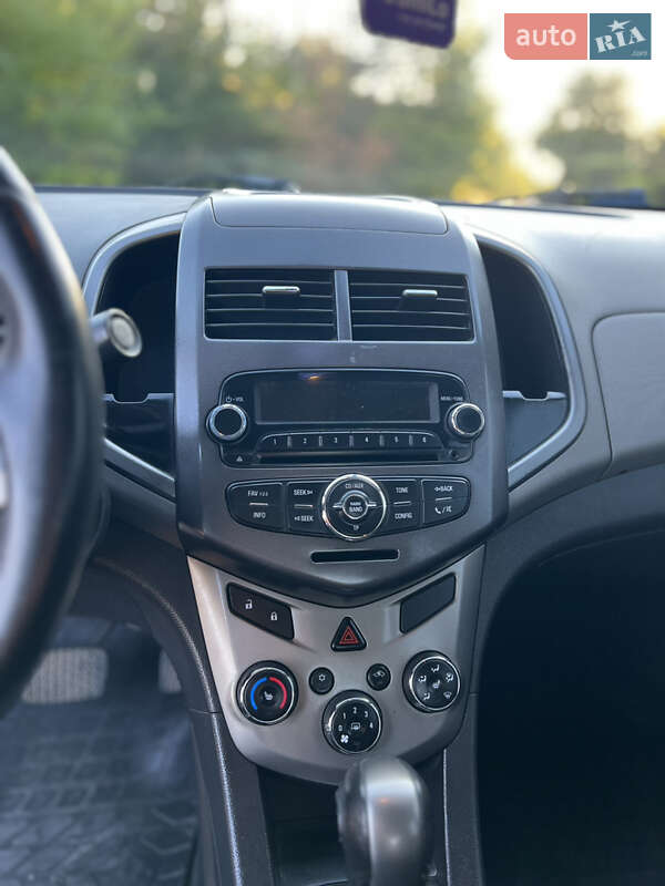 Седан Chevrolet Aveo 2012 в Запорожье