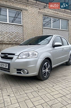 Седан Chevrolet Aveo 2007 в Новомосковську