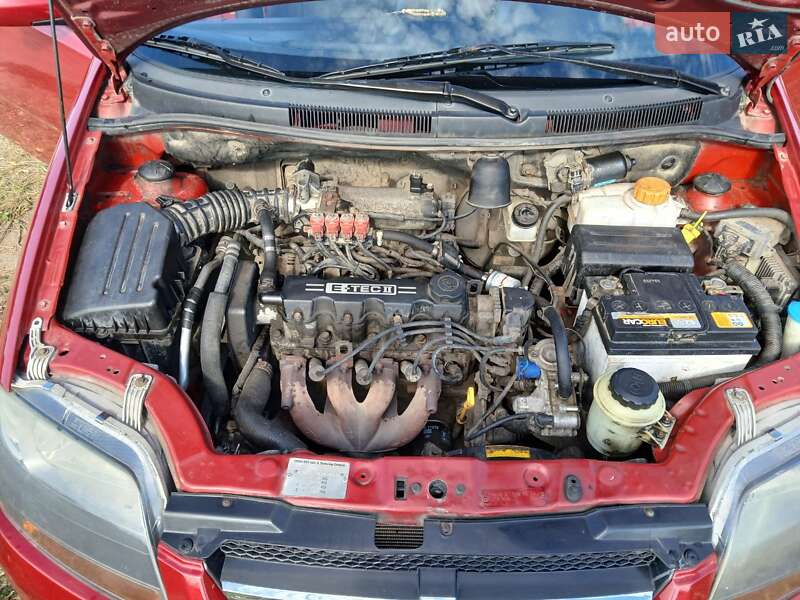 Хетчбек Chevrolet Aveo 2006 в Дніпрі фото 10 Хетчбек Chevrolet Aveo 2006 в Дніпрі